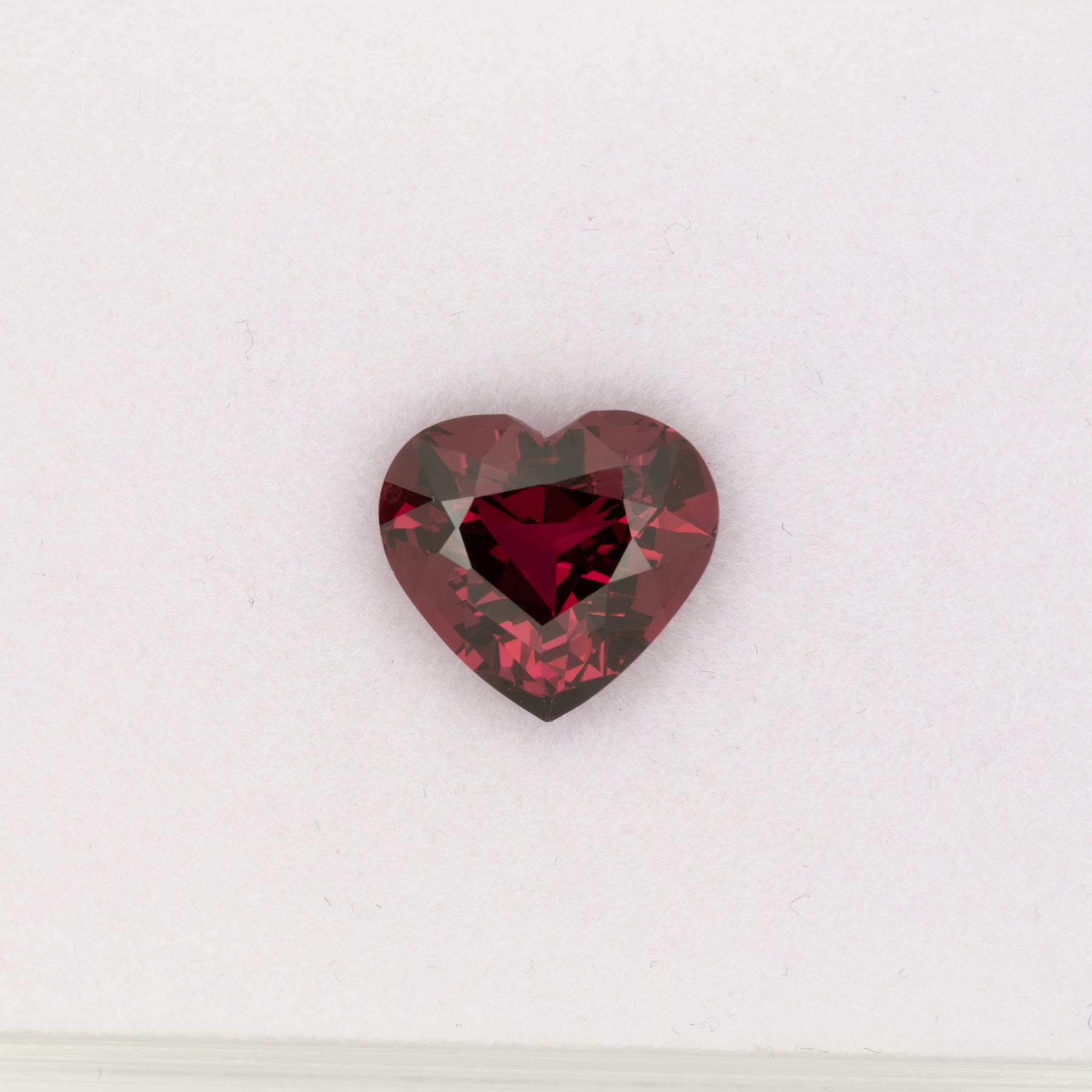 4.39ct Purple Garnet heart 10.8x9.9mm loose purple gemstone