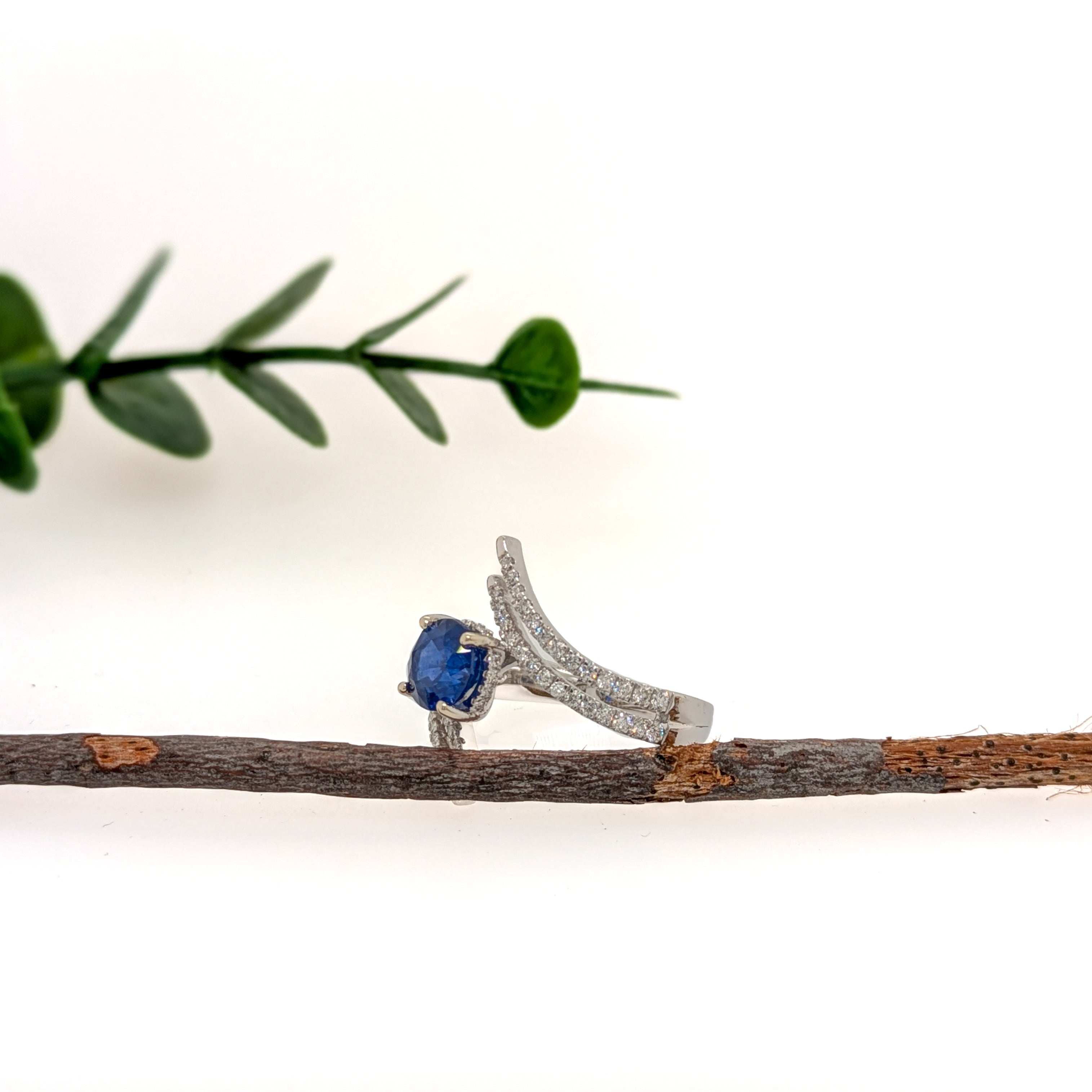 Sarah 14K White Gold 2cts Ceylon Sapphire Diamond Ring | Round 7mm