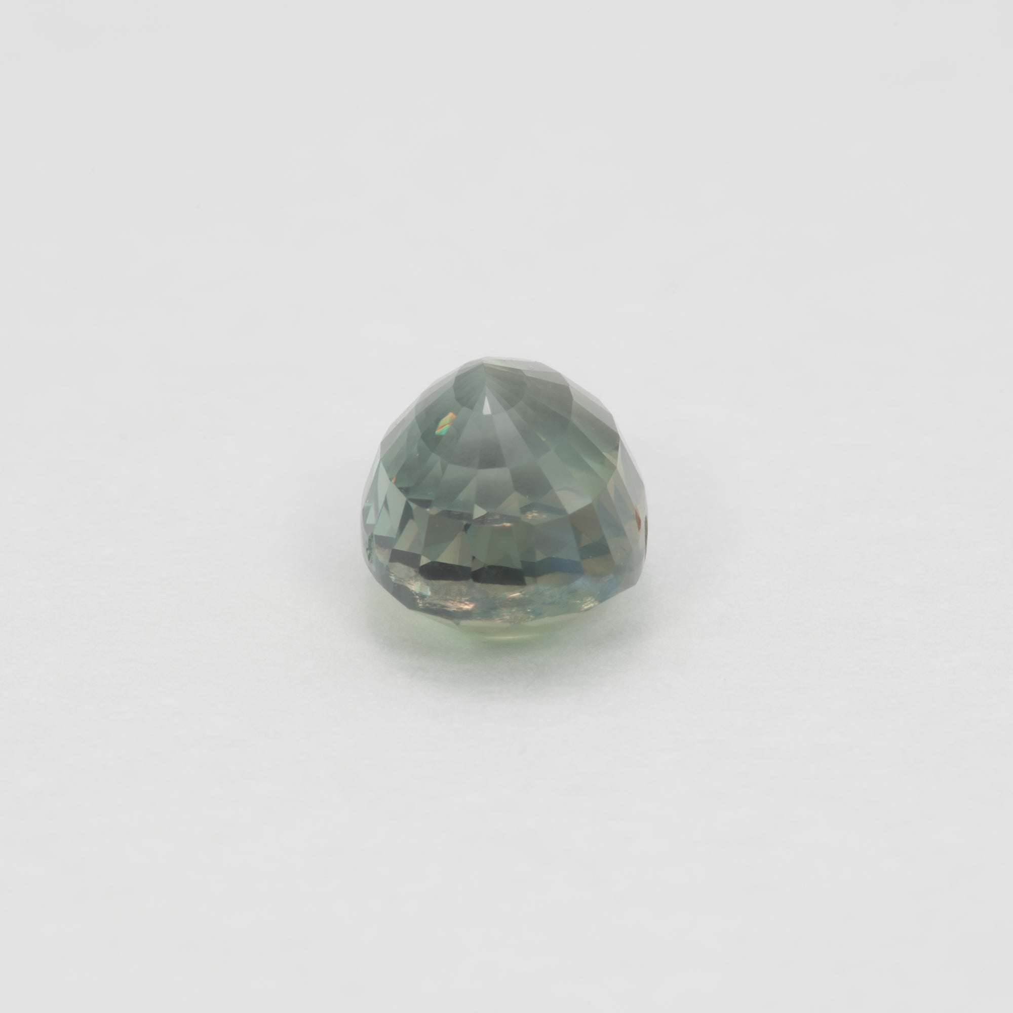 1.07 carat natural color-change alexandrite oval, 6.16x4.63mm untreated loose gemstone – view 4