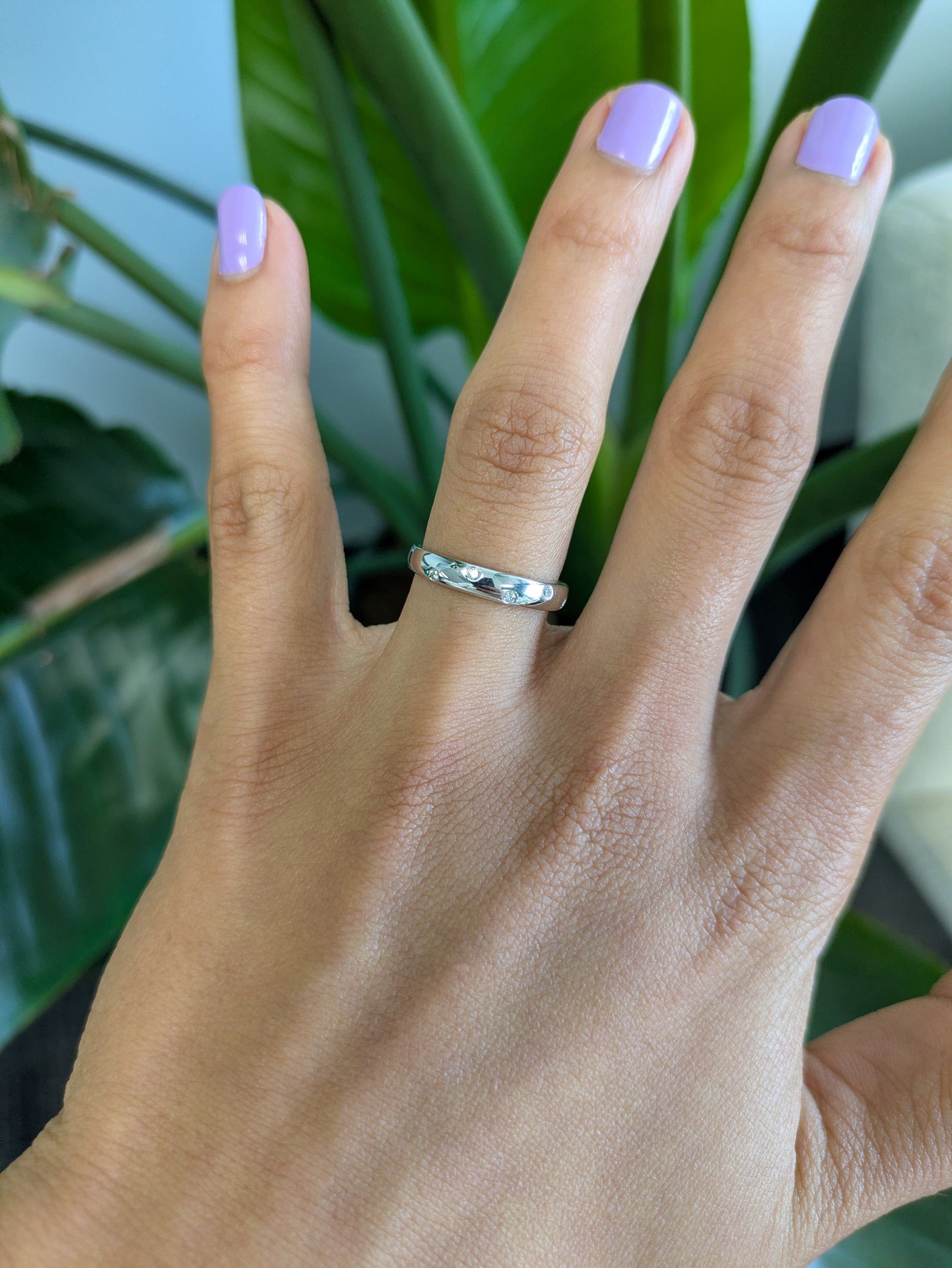 14K white gold diamond band