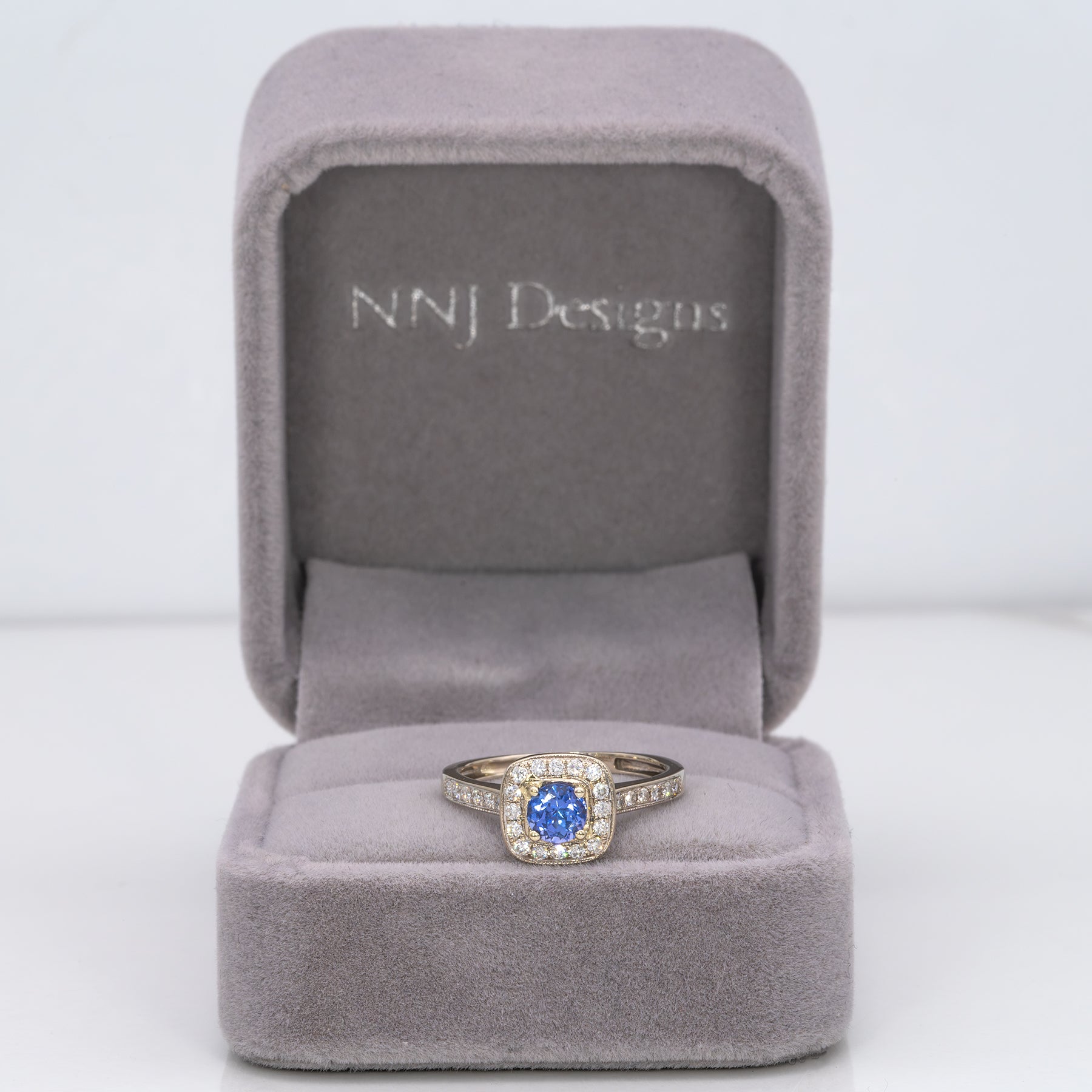 14K yellow gold tanzanite estate ring with diamond accents