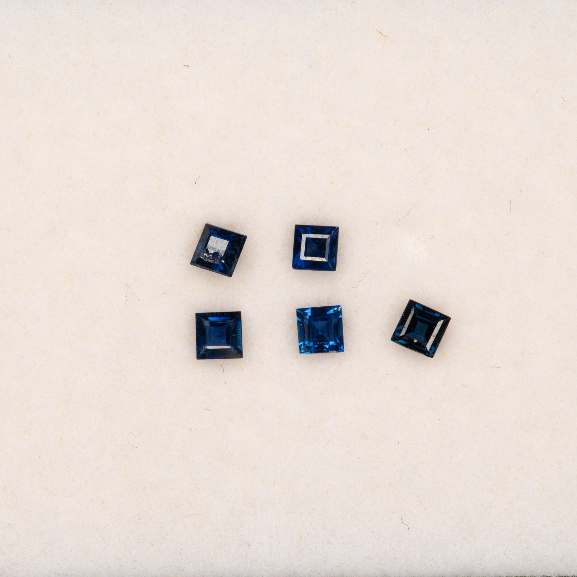 0.12 carat natural blue sapphire princess 2.5mm loose gemstone – view 2