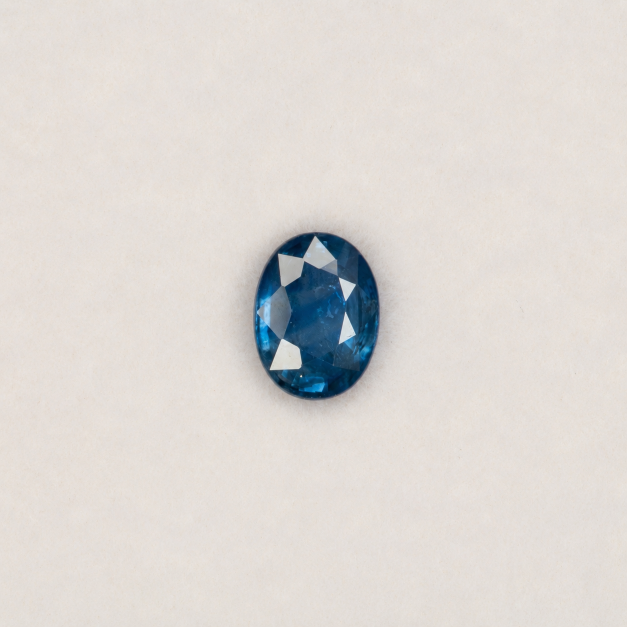 1.16 carat natural blue sapphire, oval 7x5mm loose gemstone