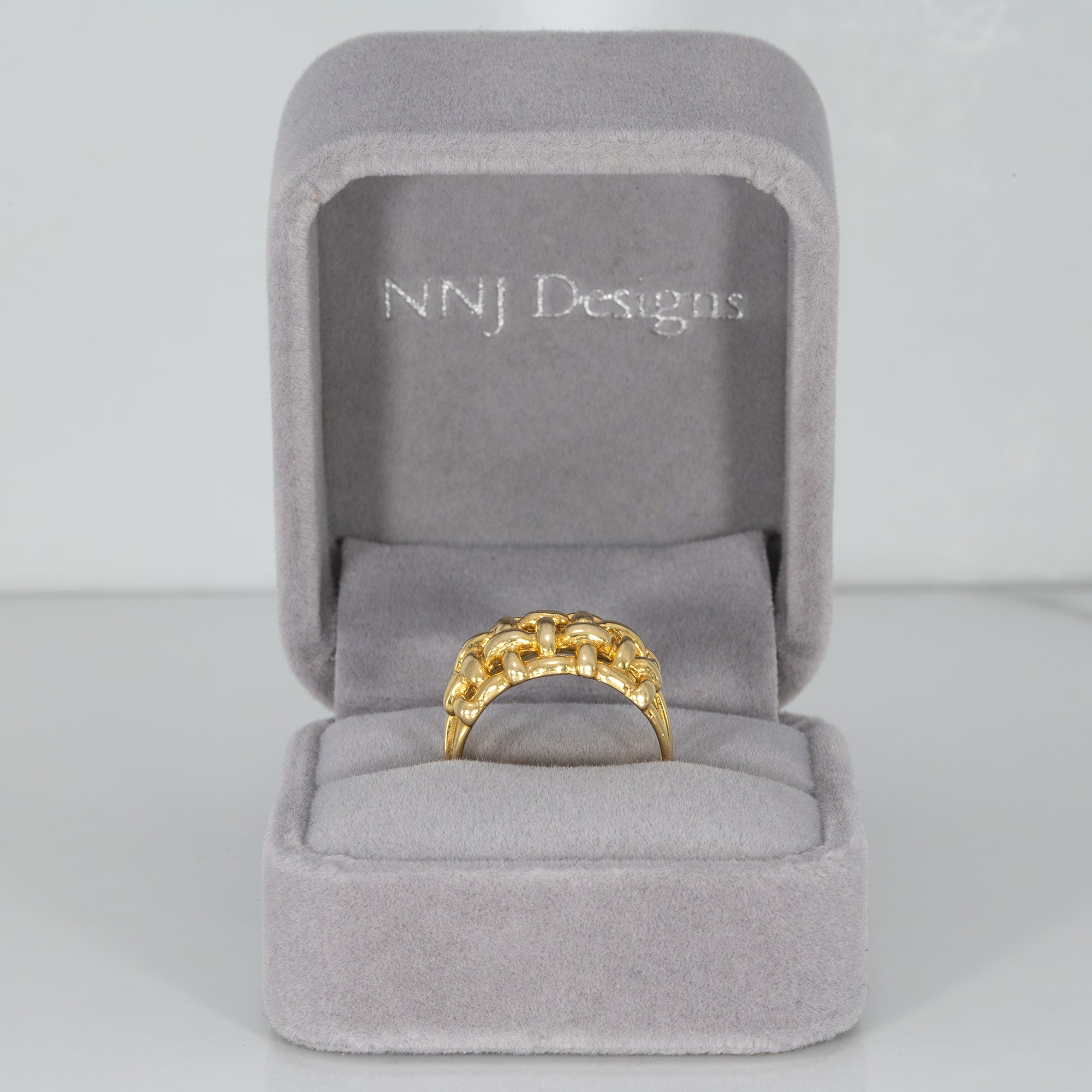 14K yellow gold basket-weave estate ring