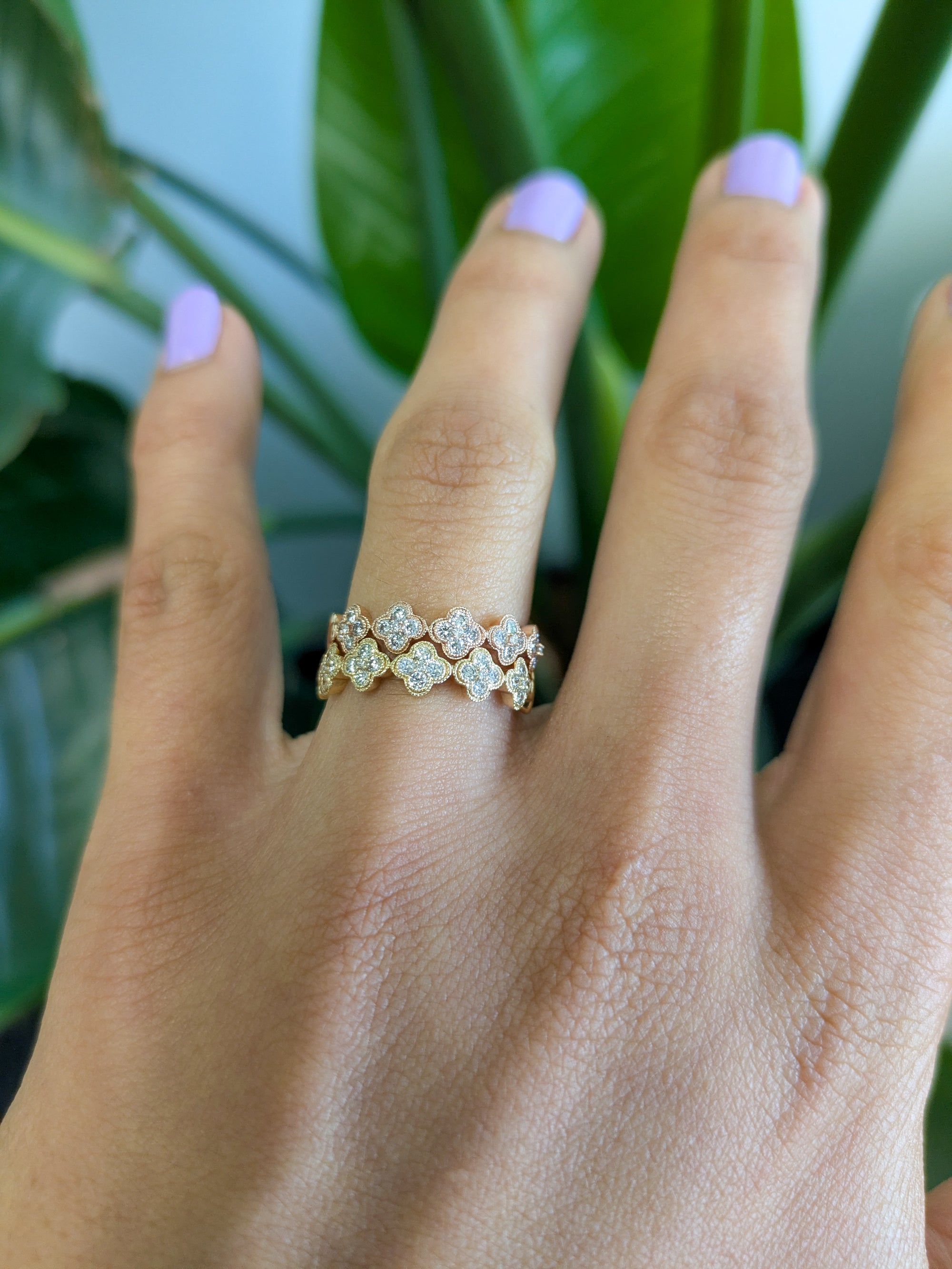 14K yellow gold diamond band