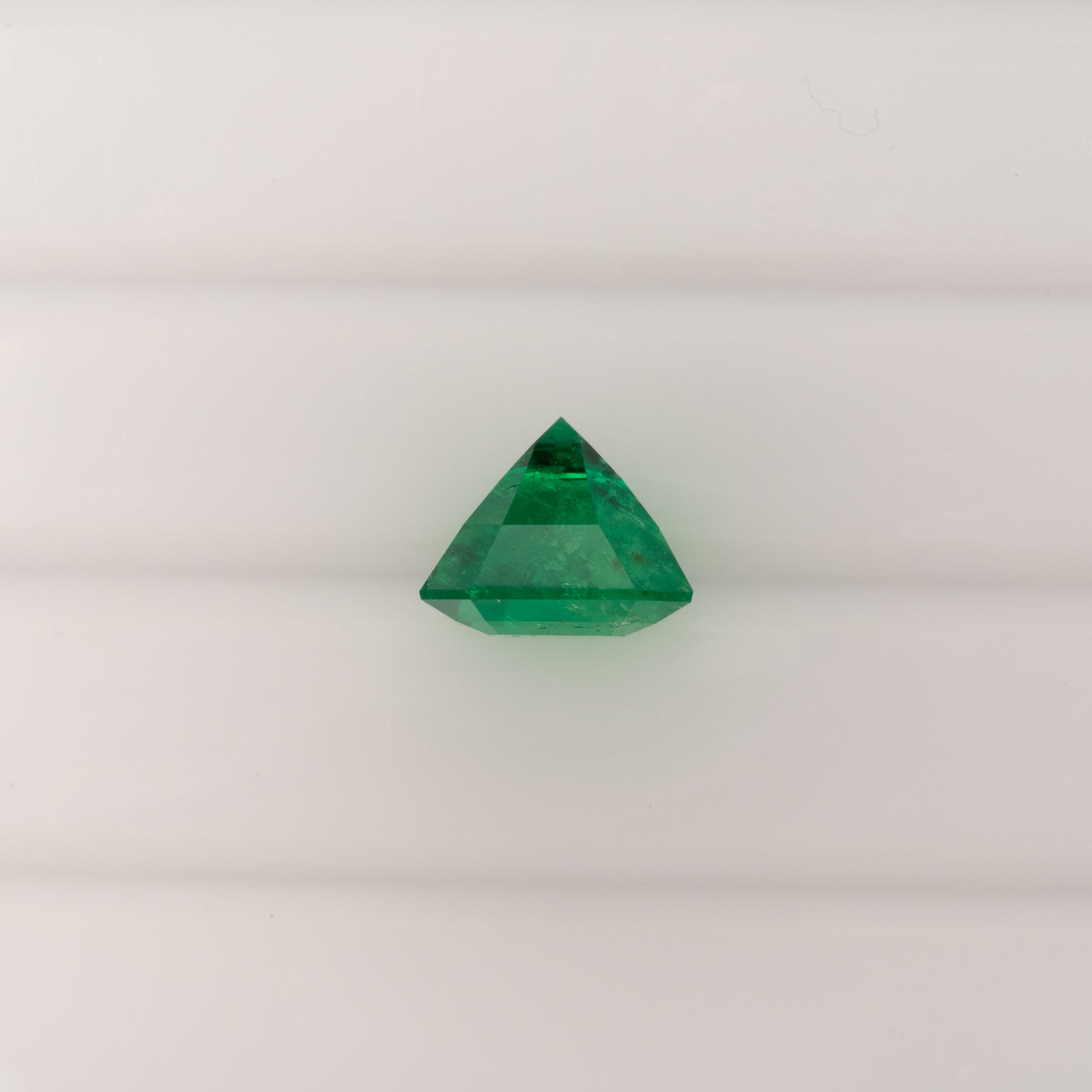 3.41ct colombian emerald emerald cut 9.08x8.83mm loose green gemstone