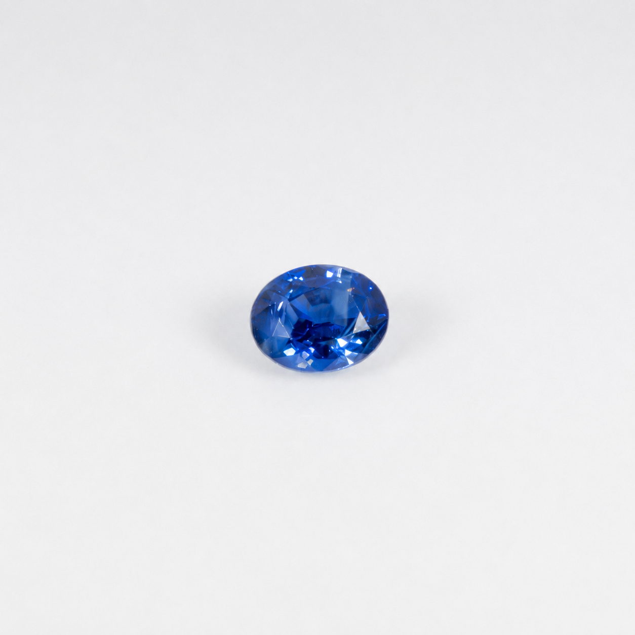 1.06 carat natural blue sapphire, oval 6.5x5.1mm loose gemstone
