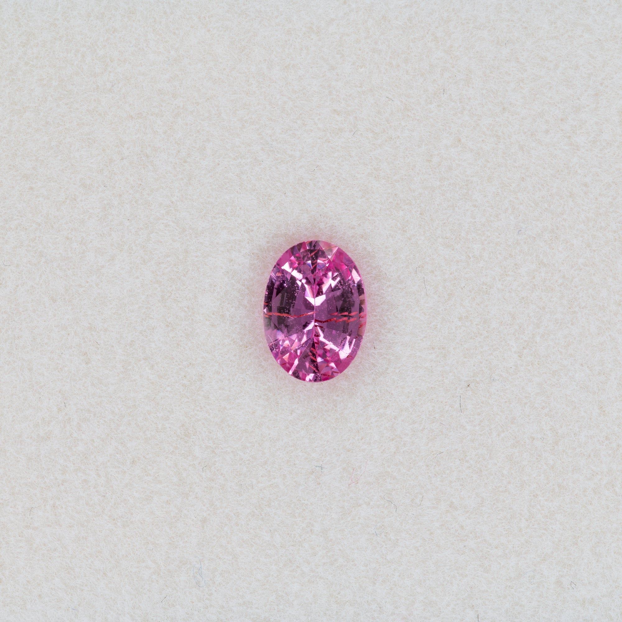 0.8 carat natural pink sapphire, oval 6.9x5.1mm loose gemstone
