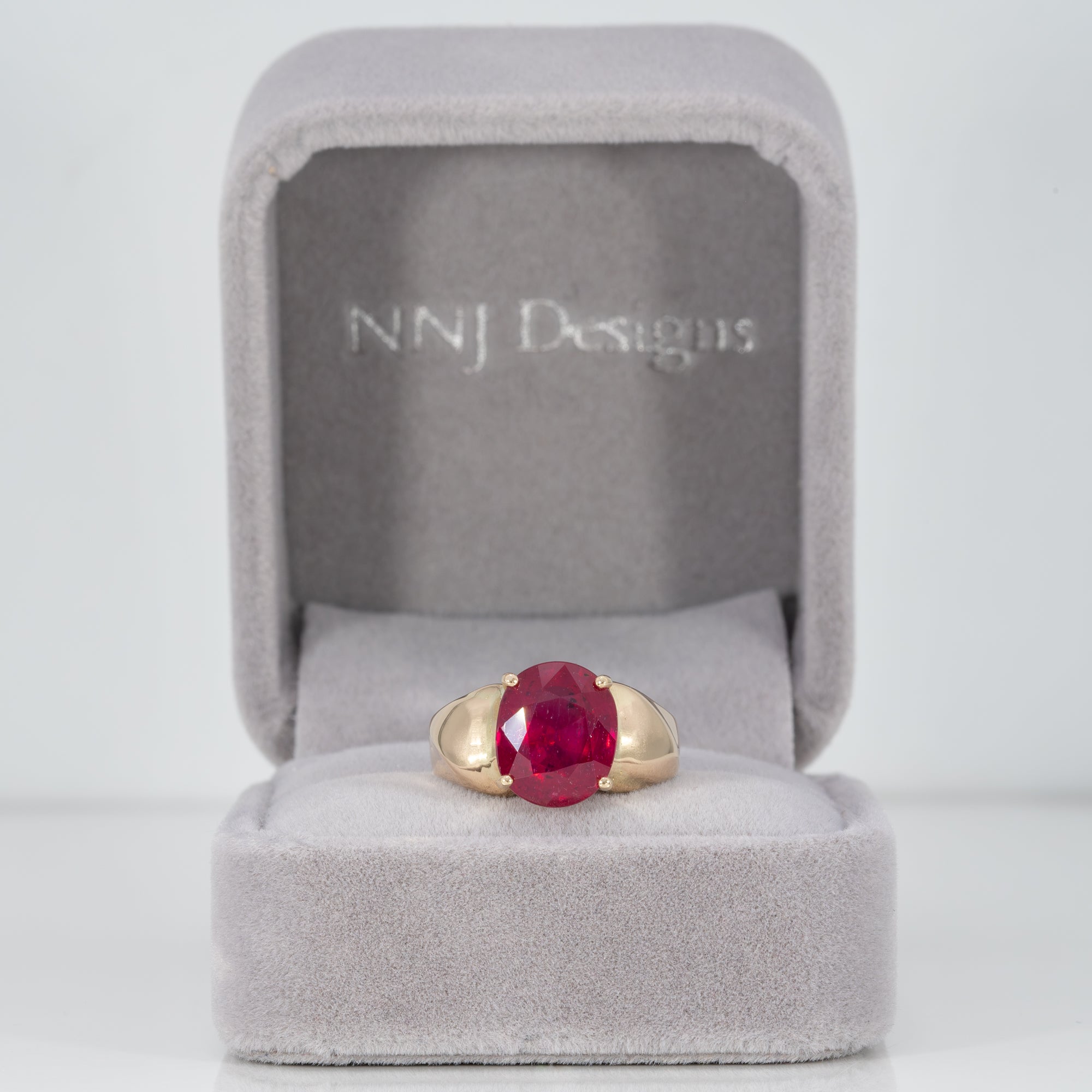 14K yellow gold Madagascar ruby estate ring