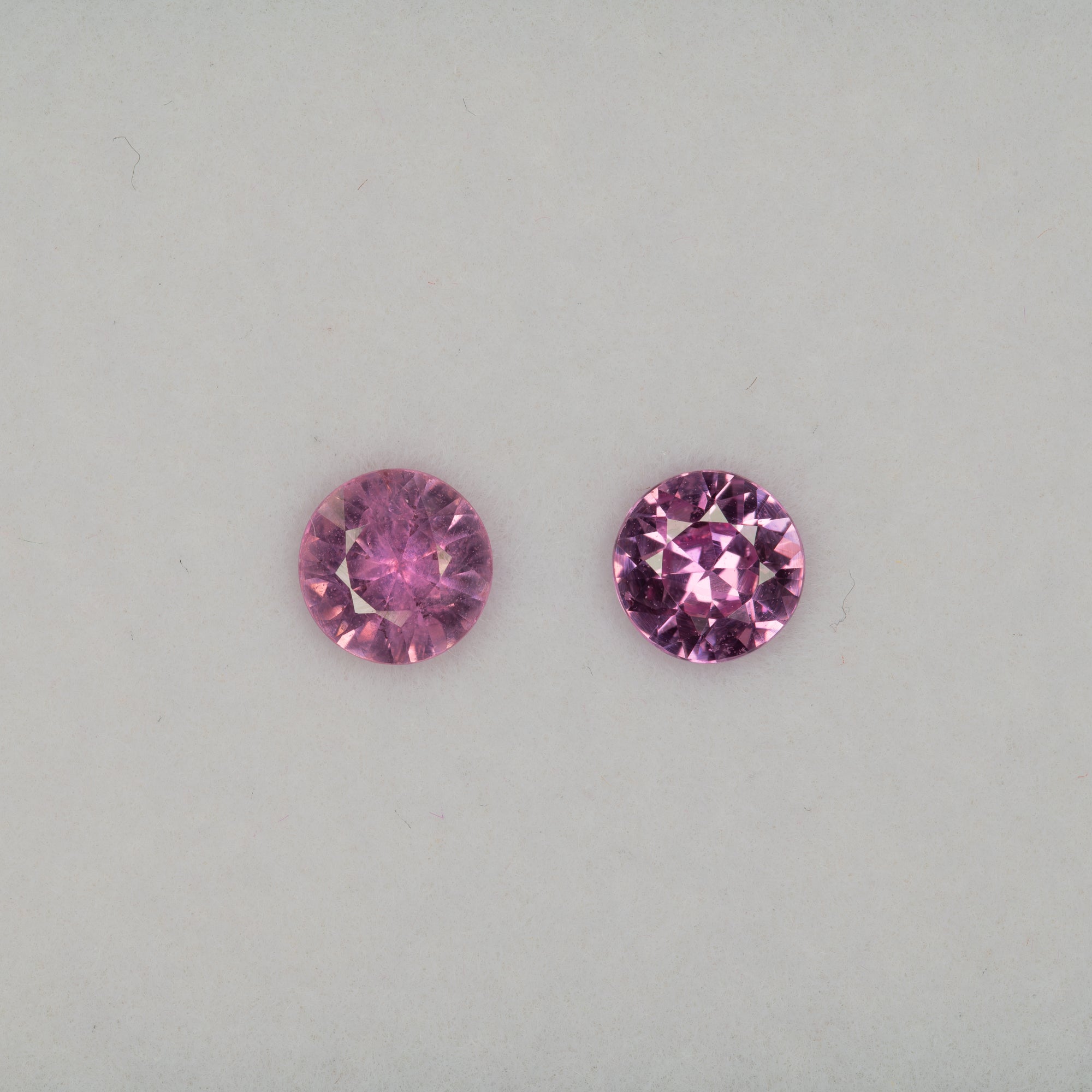 0.66 carat natural pink sapphire, round 5.3mm loose gemstone