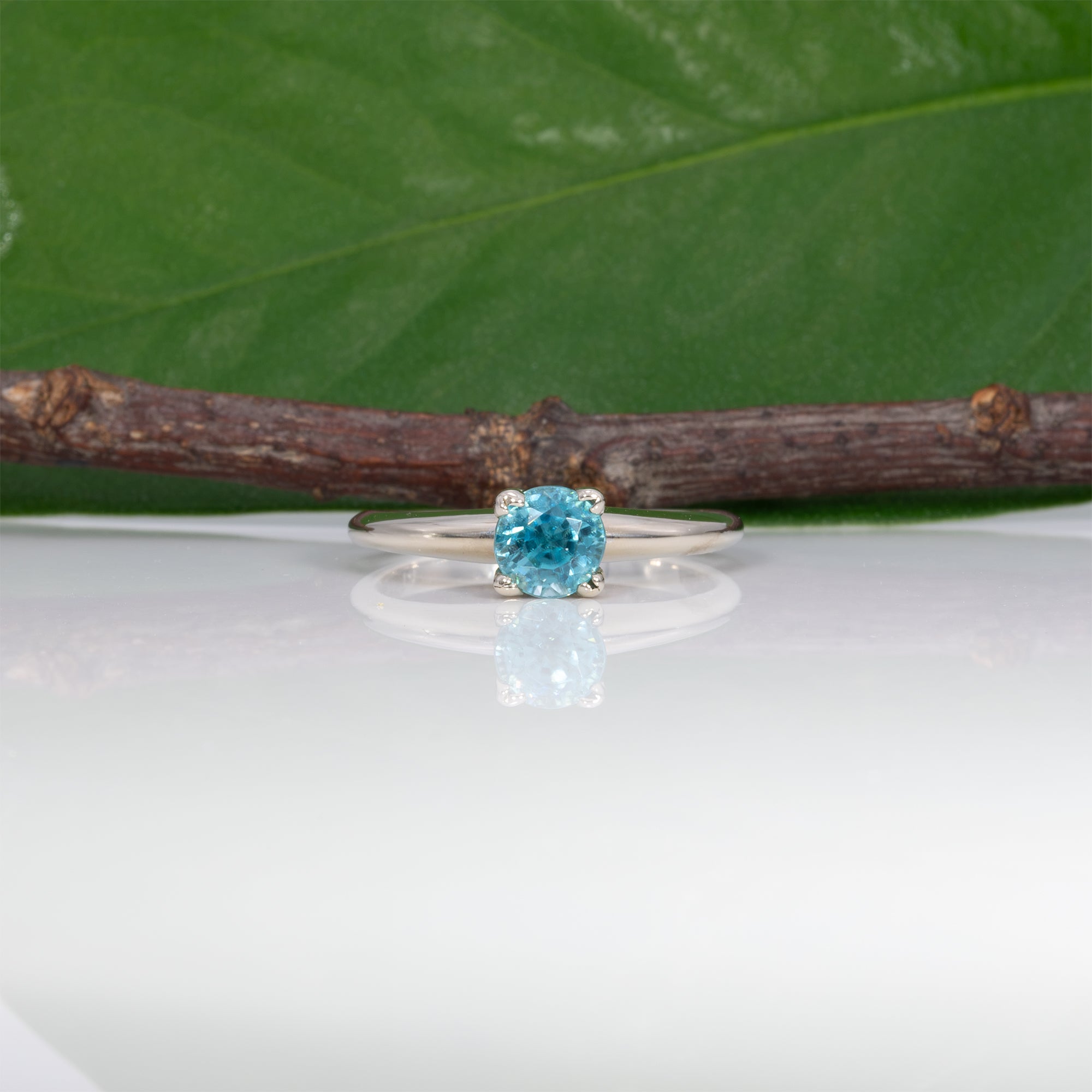 10K white gold blue zircon estate ring