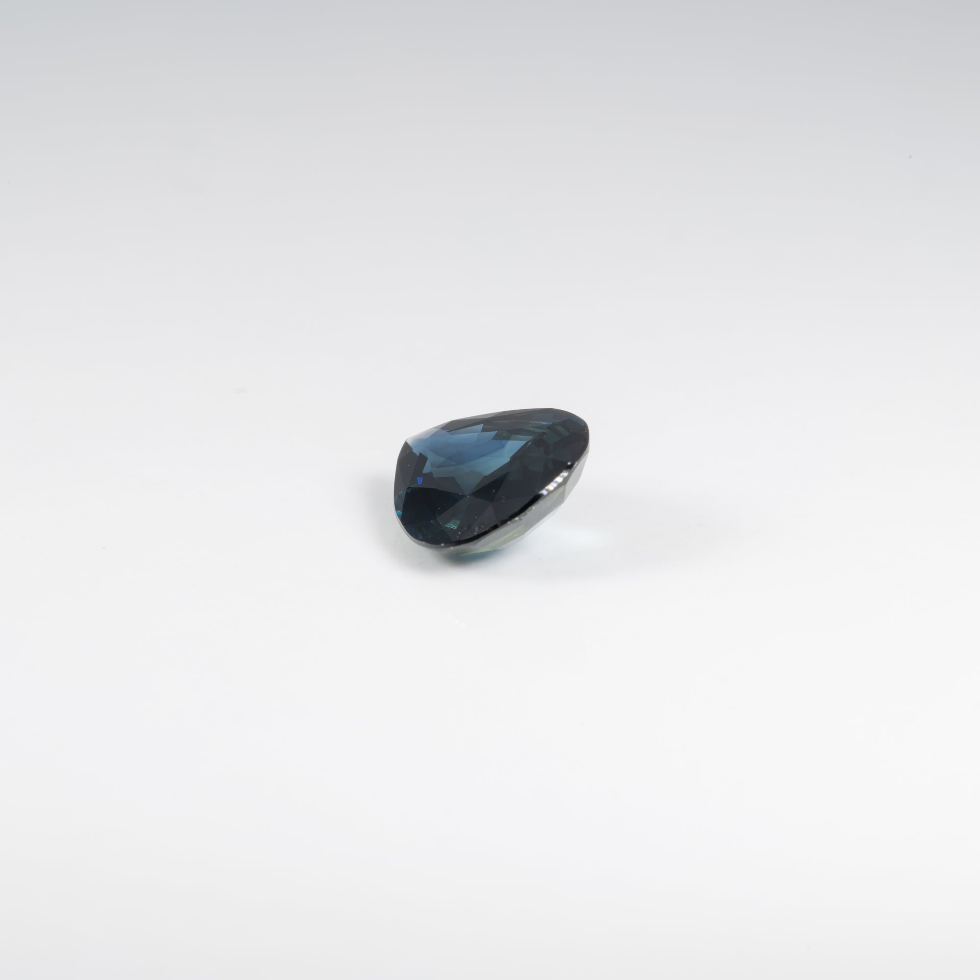 2.65 carat natural blue sapphire pear 11.6x8.16mm loose gemstone – view 3