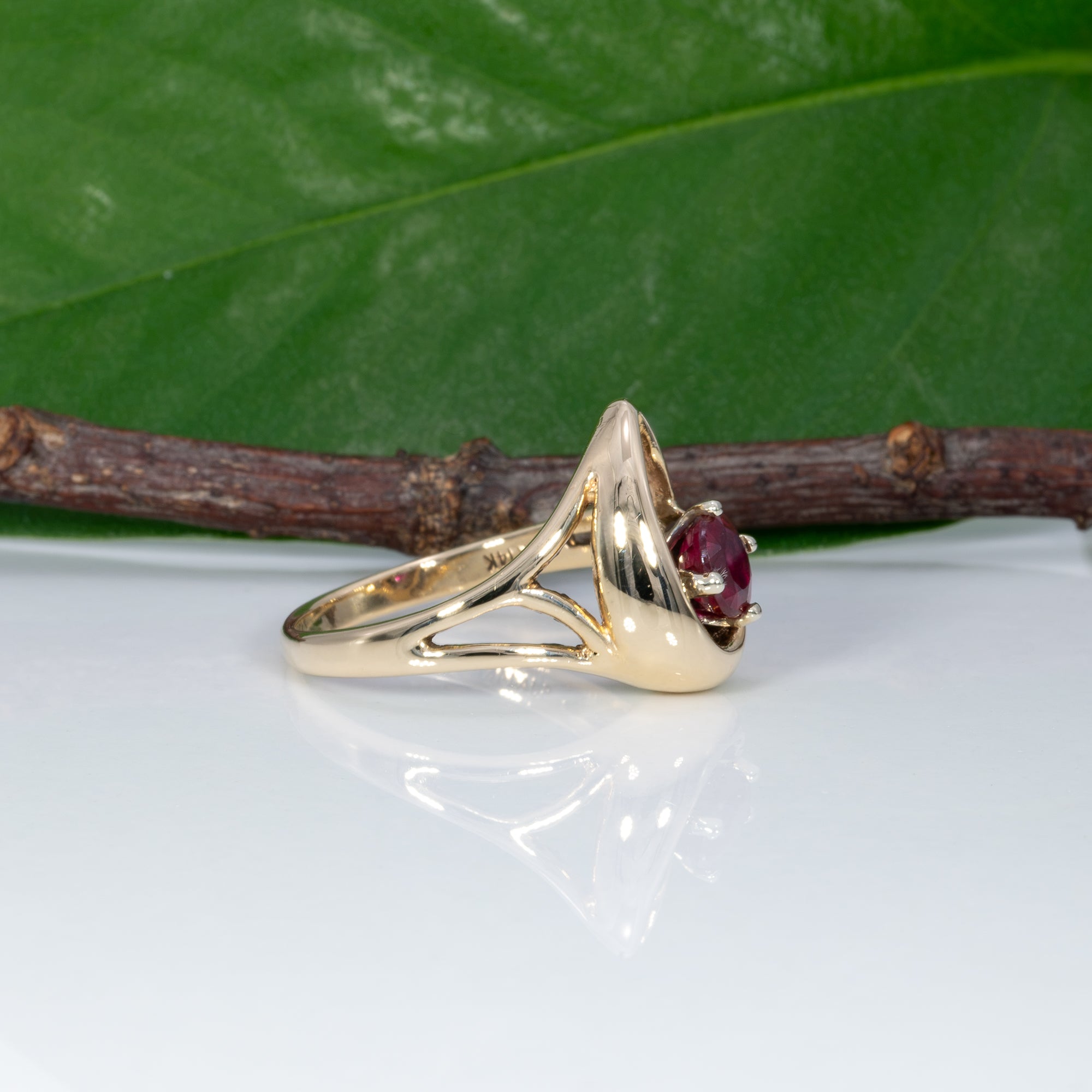 14K yellow gold Madagascar ruby estate ring