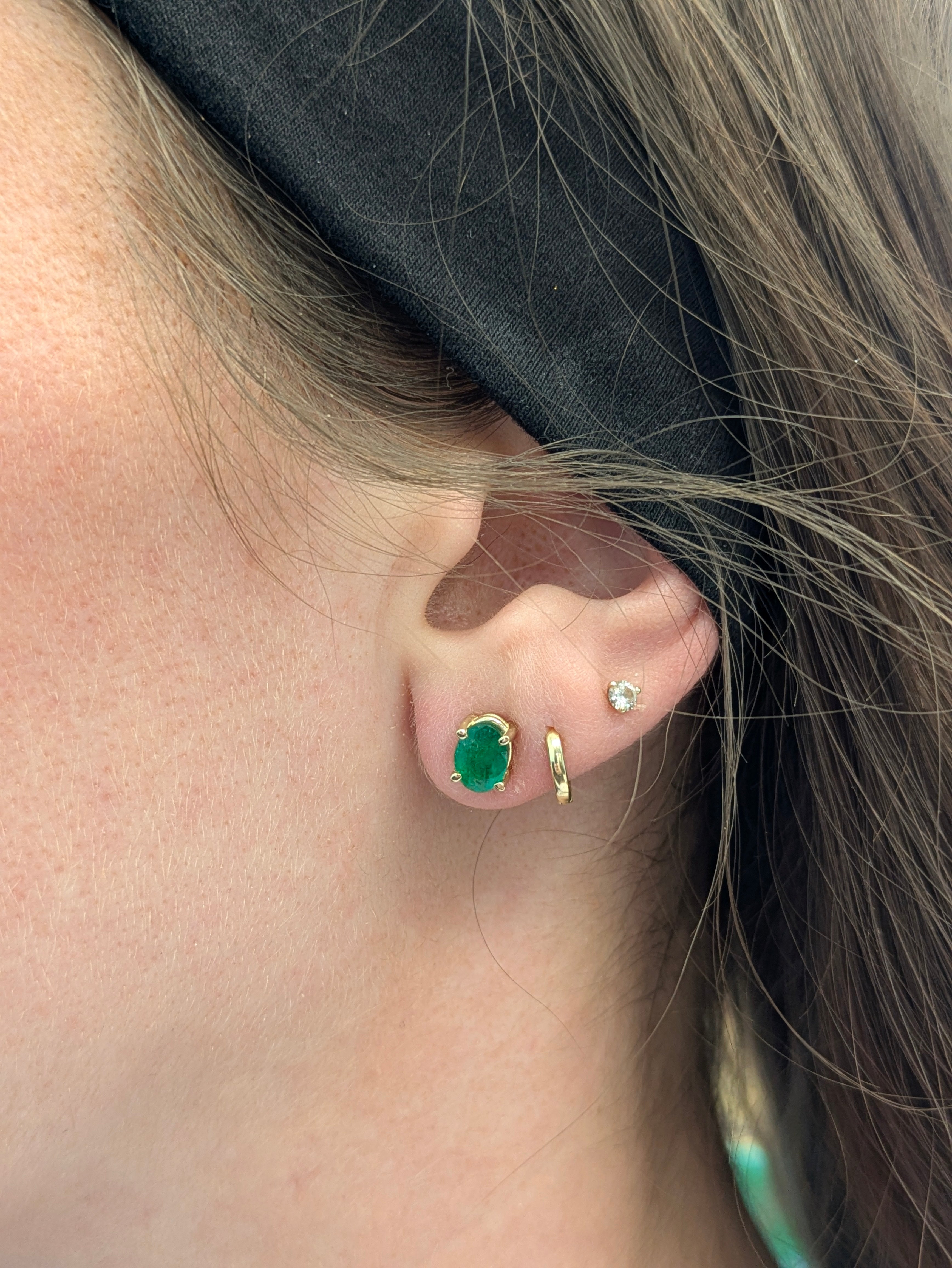 Lyila 14K Gold 1.4cts Emerald Solitaire Stud Earrings | Oval 7x5mm