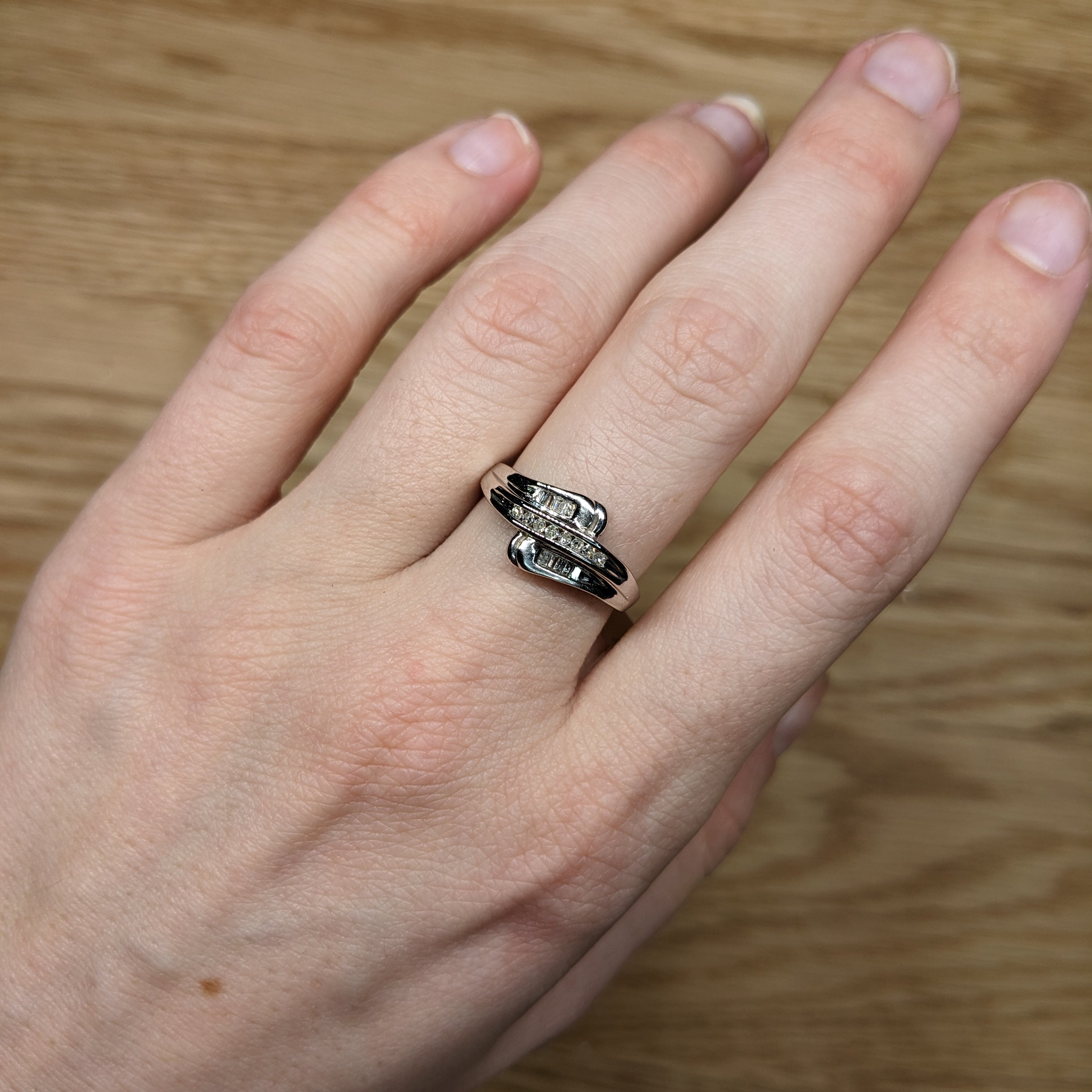 Previously Loved 10K White Gold Diamond Ring