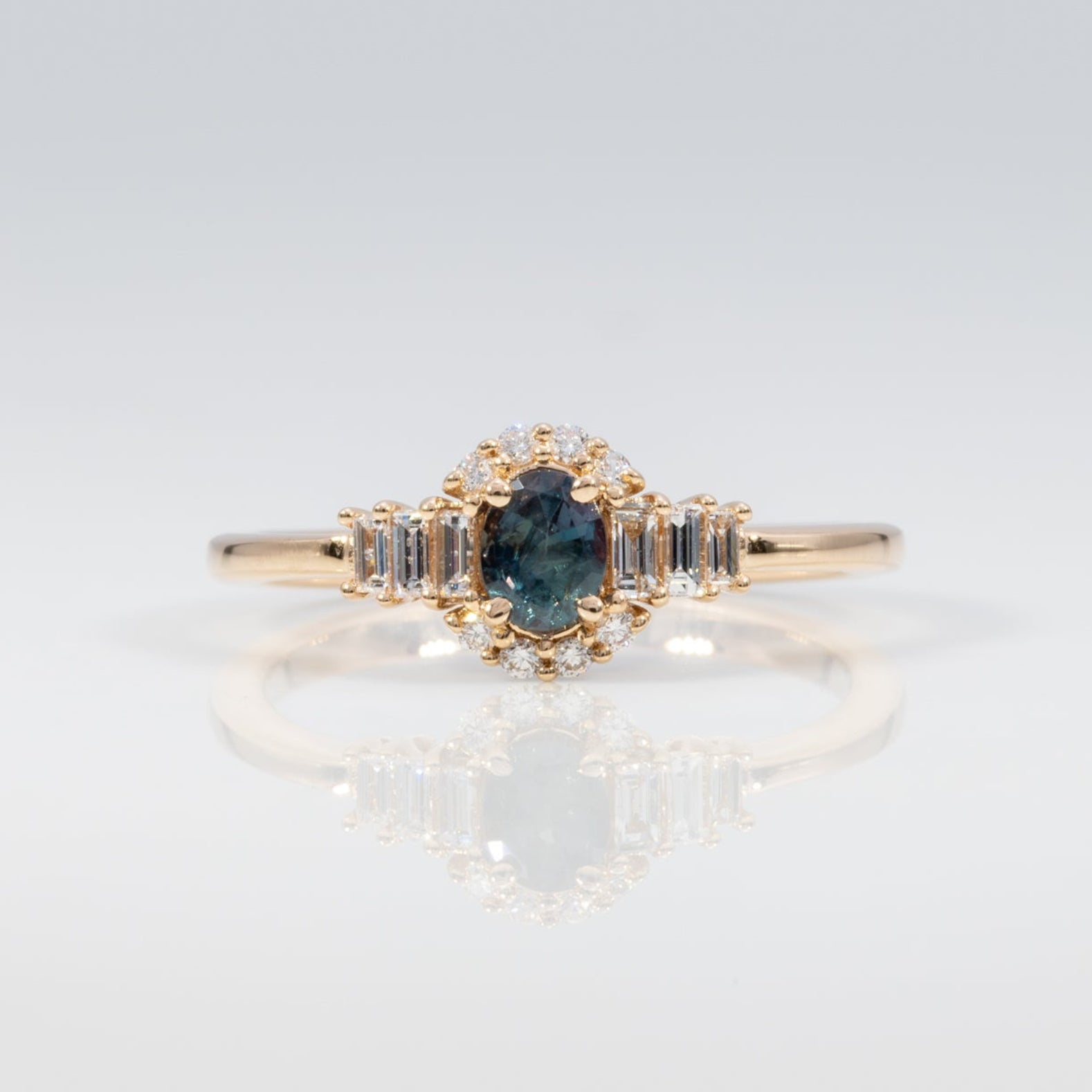 14K yellow gold alexandrite ring