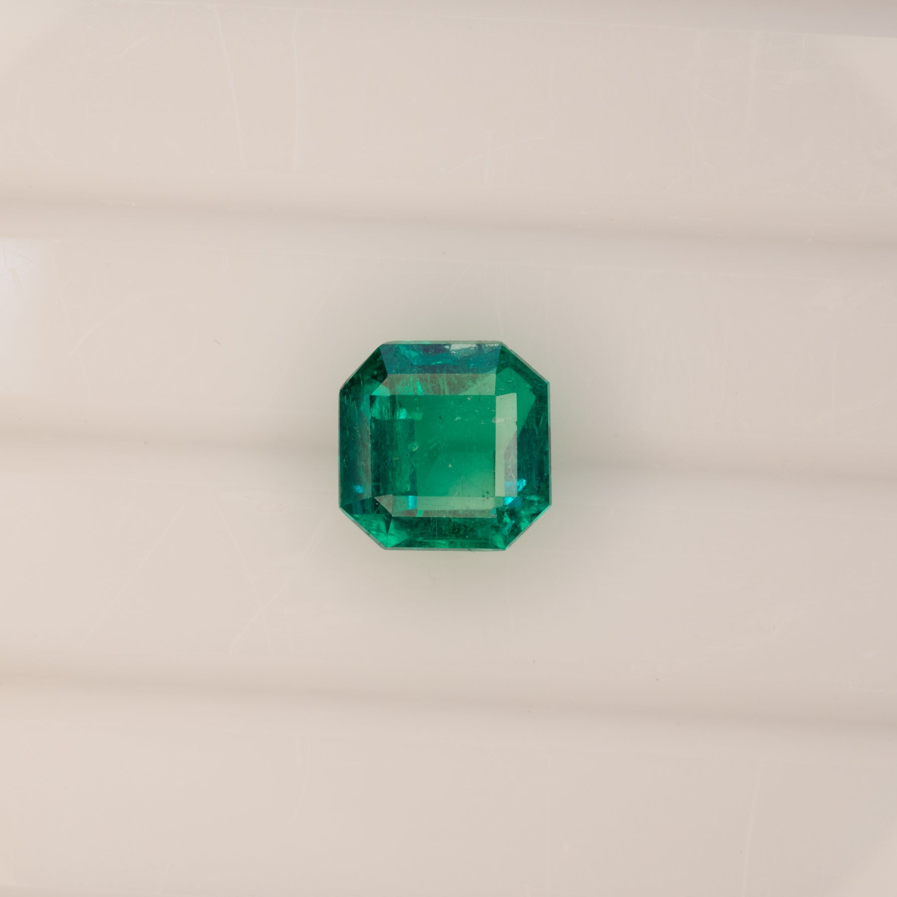 2.43ct colombian emerald emerald cut 8.72x8.63mm loose green gemstone