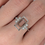 Round Diamond Accented Ring Setting with Milgrain Detailing