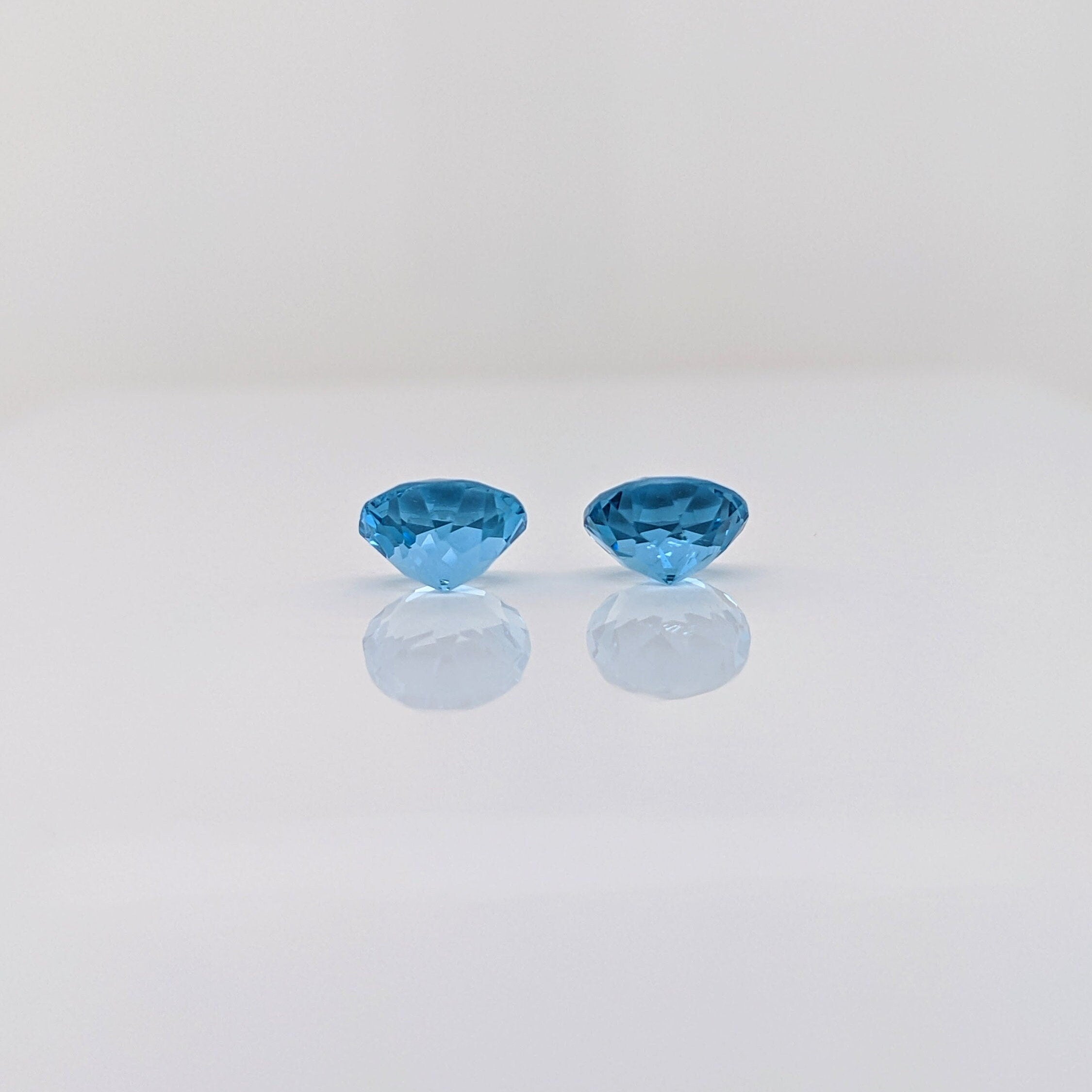 Gemstones-Loose Swiss Blue Topaz Natural Gemstones | Round | 5mm 6mm 7mm 8mm 9mm 10mm 11mm | December Birthstone | Jewelry Center Stone | Certified - NNJGemstones