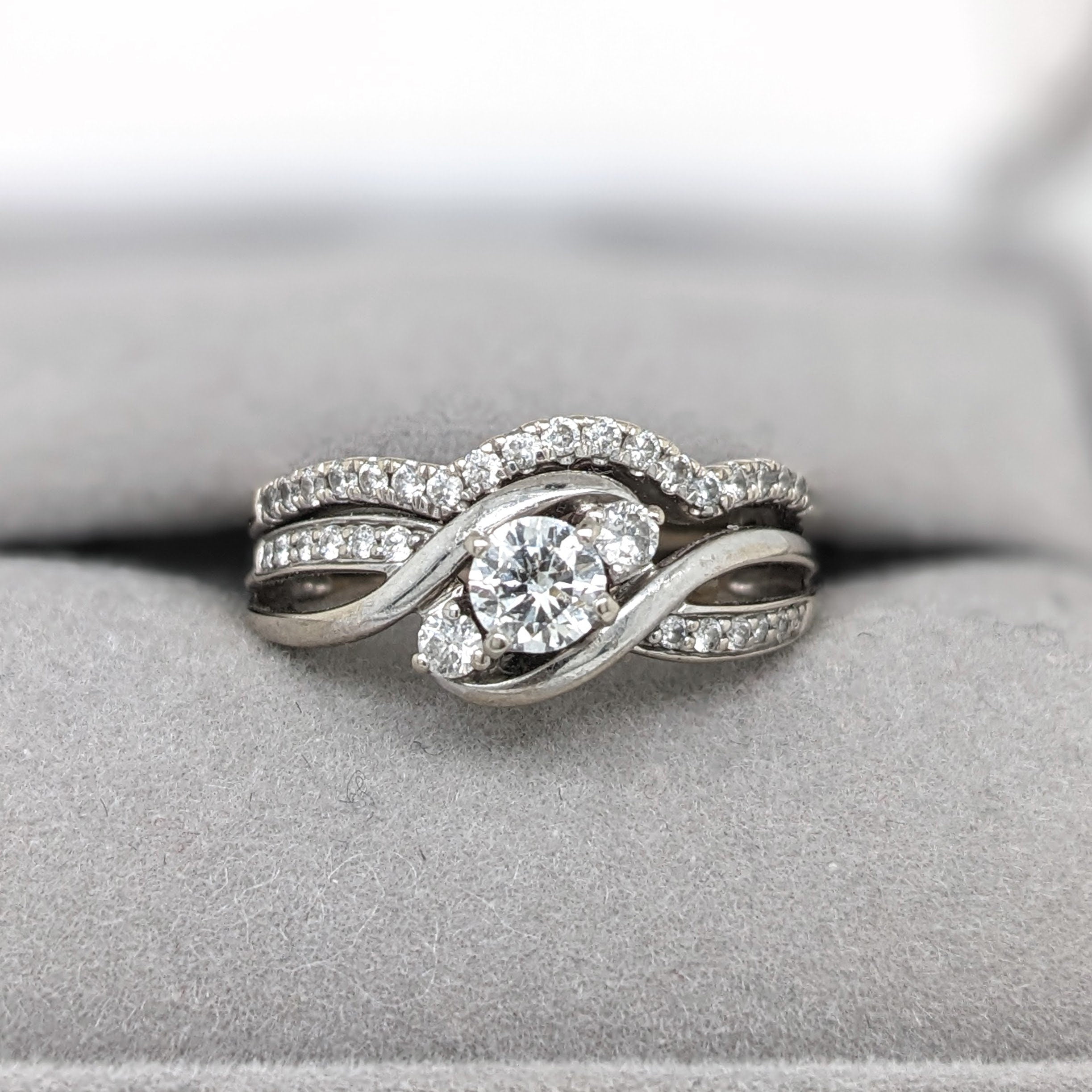 Statement Rings-Stunning Diamond Wedding Ring and Band Set in Solid 14k White Gold w Natural Diamonds || April Birthstone || Previously Loved || - NNJGemstones