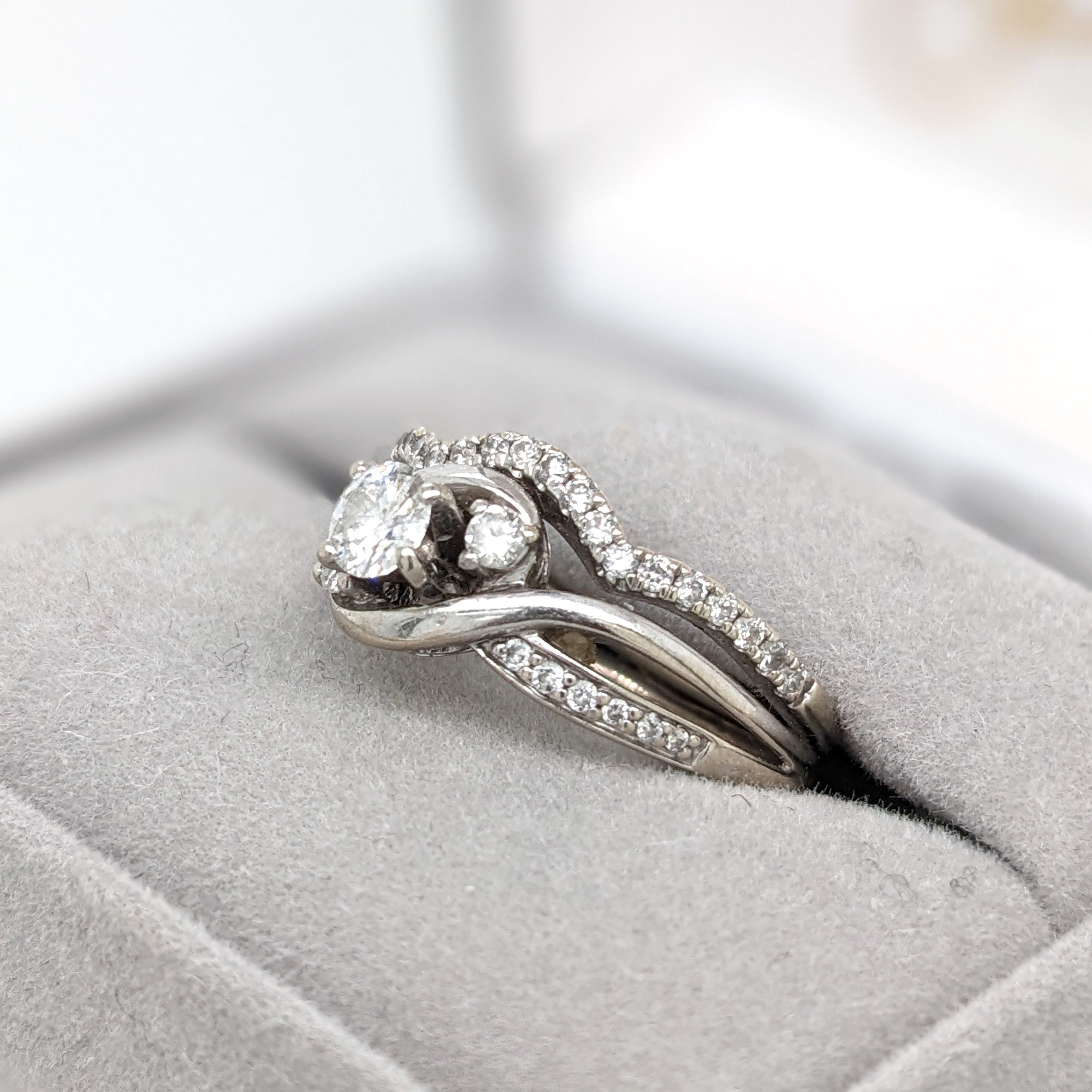 Statement Rings-Stunning Diamond Wedding Ring and Band Set in Solid 14k White Gold w Natural Diamonds || April Birthstone || Previously Loved || - NNJGemstones