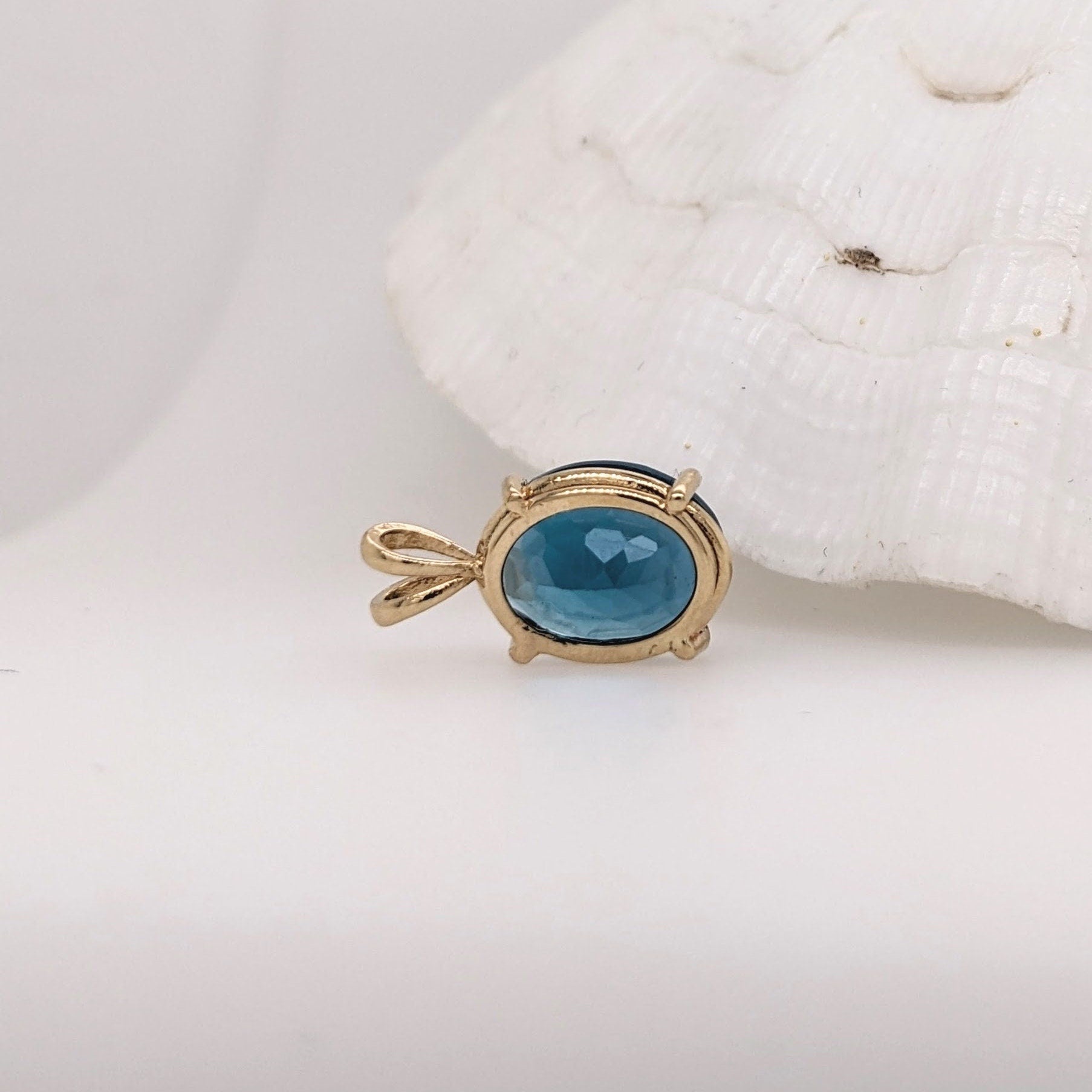 Pendants-Solitaire London Topaz Pendant in 14K White, Yellow or Rose Gold | Oval 10x8mm | Blue Gemstone | Daily Necklace | December Birthstone | - NNJGemstones