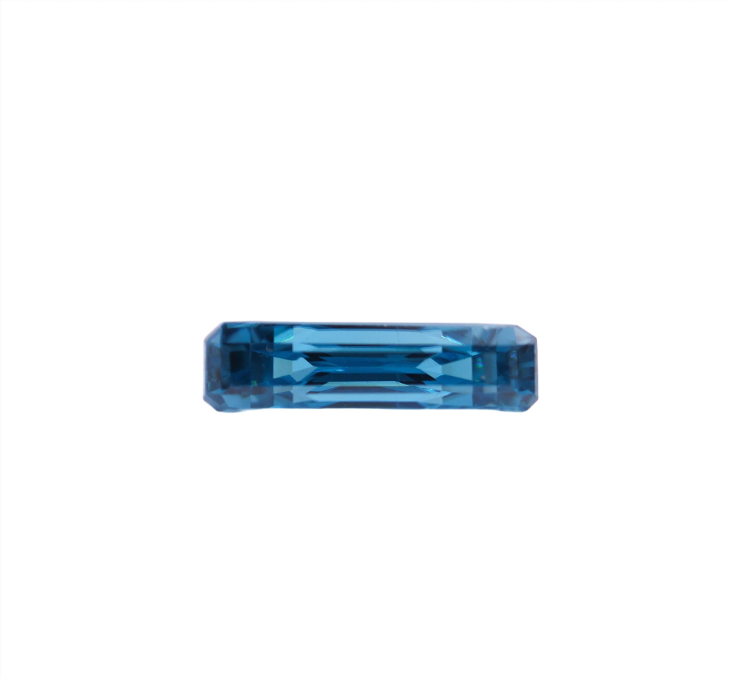 Elongated Vivid Blue Zircon Gemstone | EM 16.5x4.5mm