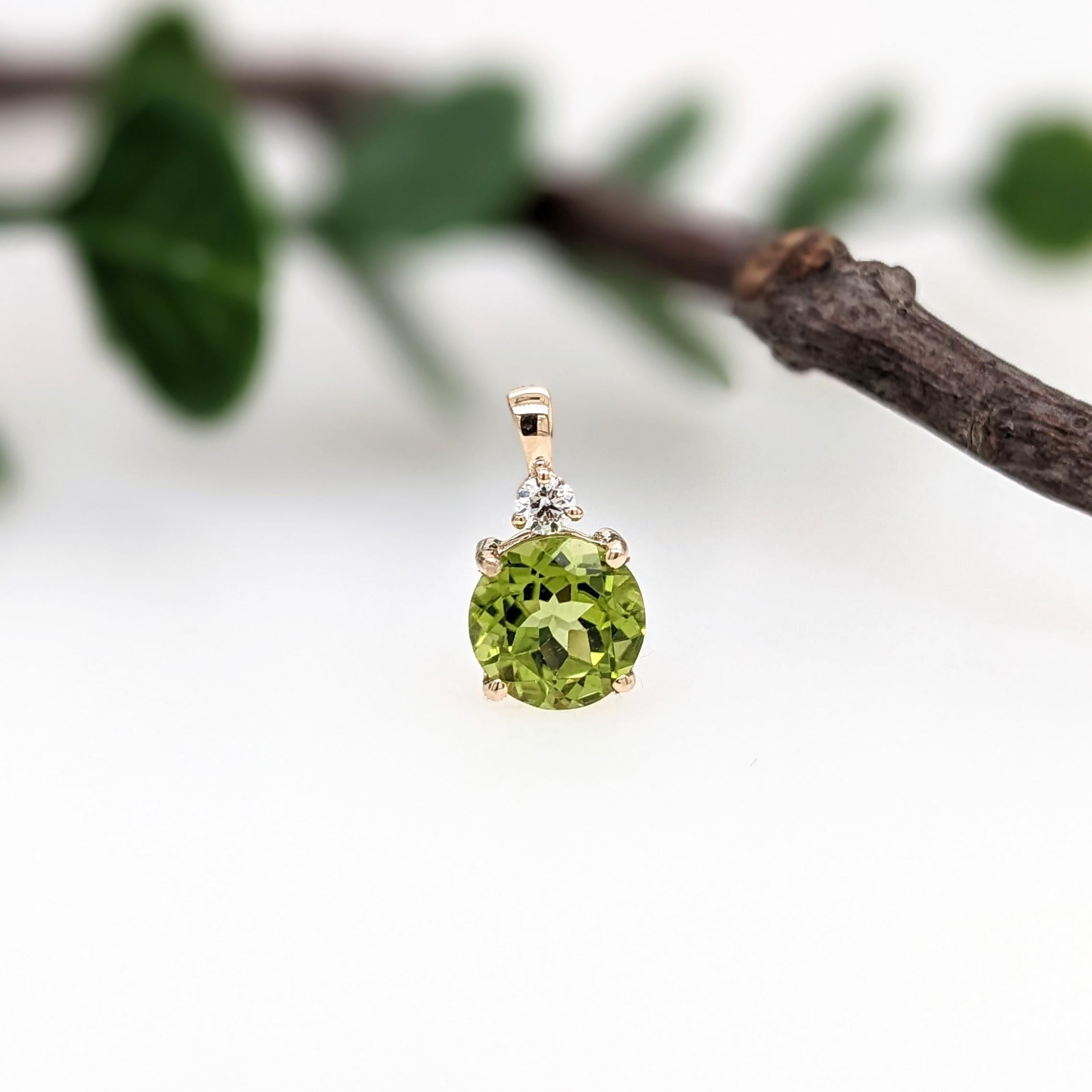 2ct Peridot Pendant with Natural Diamond in 14K Solid Yellow Gold