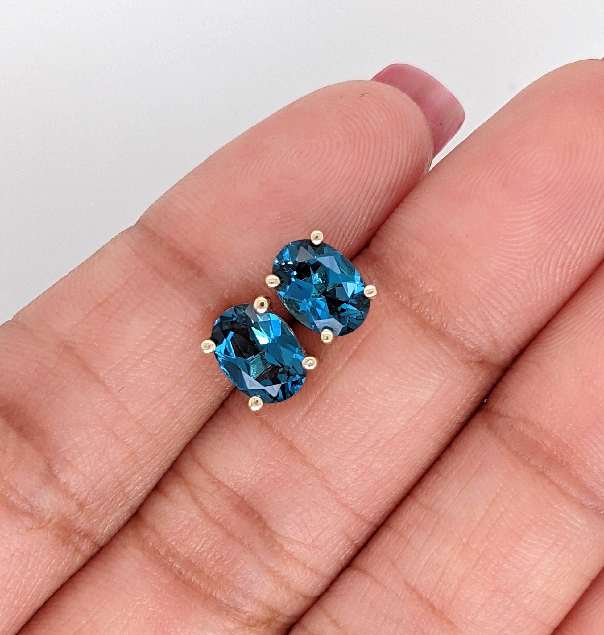 London Blue Topaz Oval Shape in 14K Solid White, Rose, and Yellow Gold/ Dainty and Minimalist Studs / 7x5 to 10x8mm/ 1cts to 6cts LBT Studs
