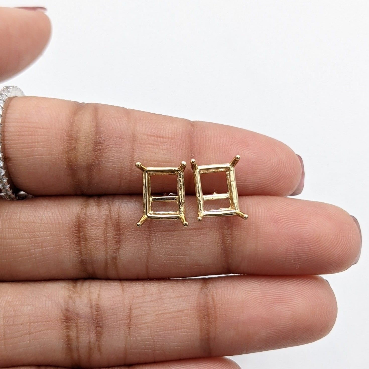 Emerald Cut, Long Cushion, Radiant cut : Earring Settings for Studs in Solid 14k Gold | 6x4 7x5 8x6 9x7 10x8 | Screw backs Push Backs |