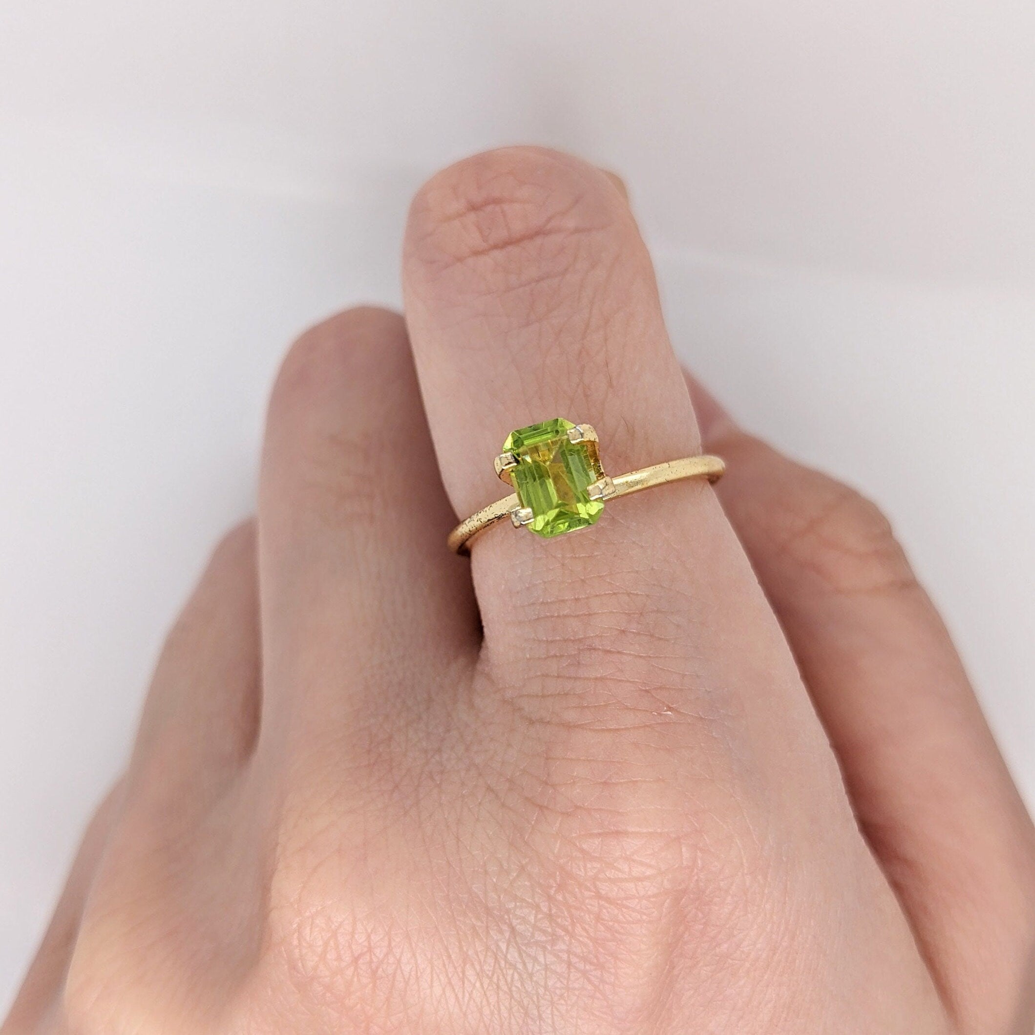 Natural Arizonian Peridot | Emerald Shape | 7x5mm | Gemstone | August Birthstone |Jewelry Center Stone | Certified
