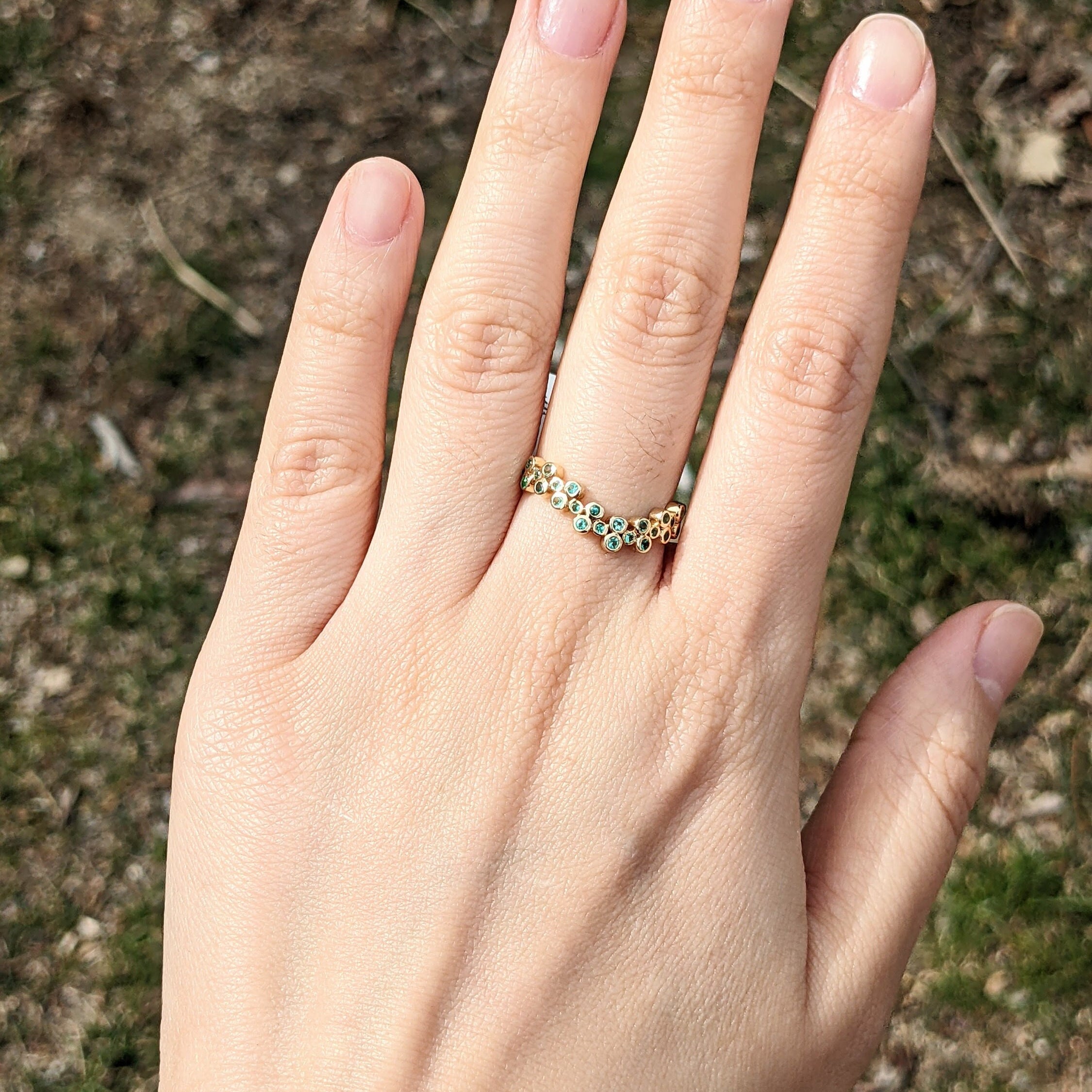 Contour 14k Solid Gold Band w Bezel Emerald Accents | Green Gemstone Ring | Stackable Ring | May Birthstone | Customizable