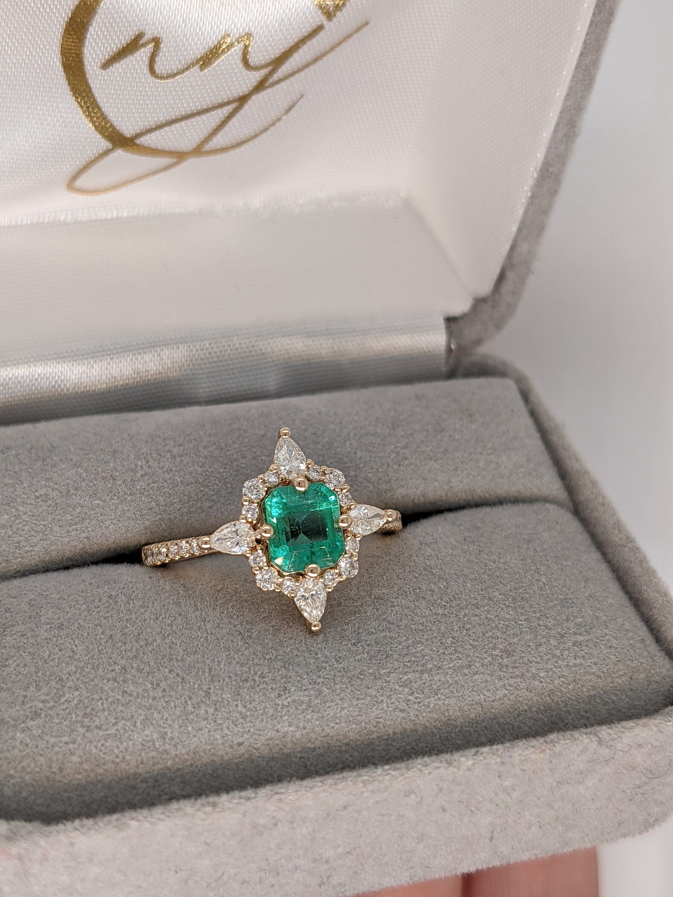 Compass Rose Inspired Halo Design w Natural Diamonds | Ring Semi Mount in 14K Solid Gold | Emerald Cut 5mm 6mm + | Compass Prong | Custom