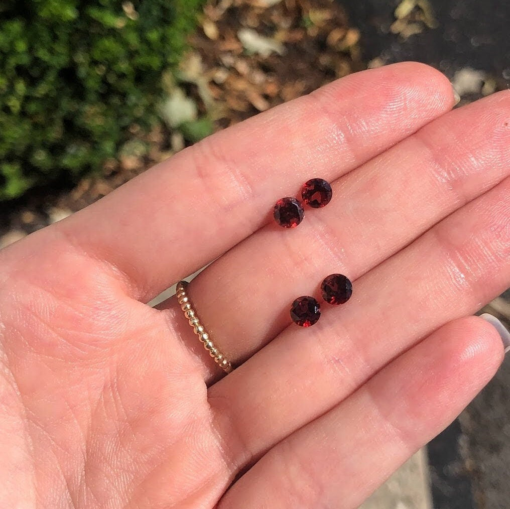 Natural and Untreated Red Garnet Loose Gemstones | Round 3mm 4mm 5mm | January Birthstone | Jewelry Center Stone | Single Pair | Semi Mount