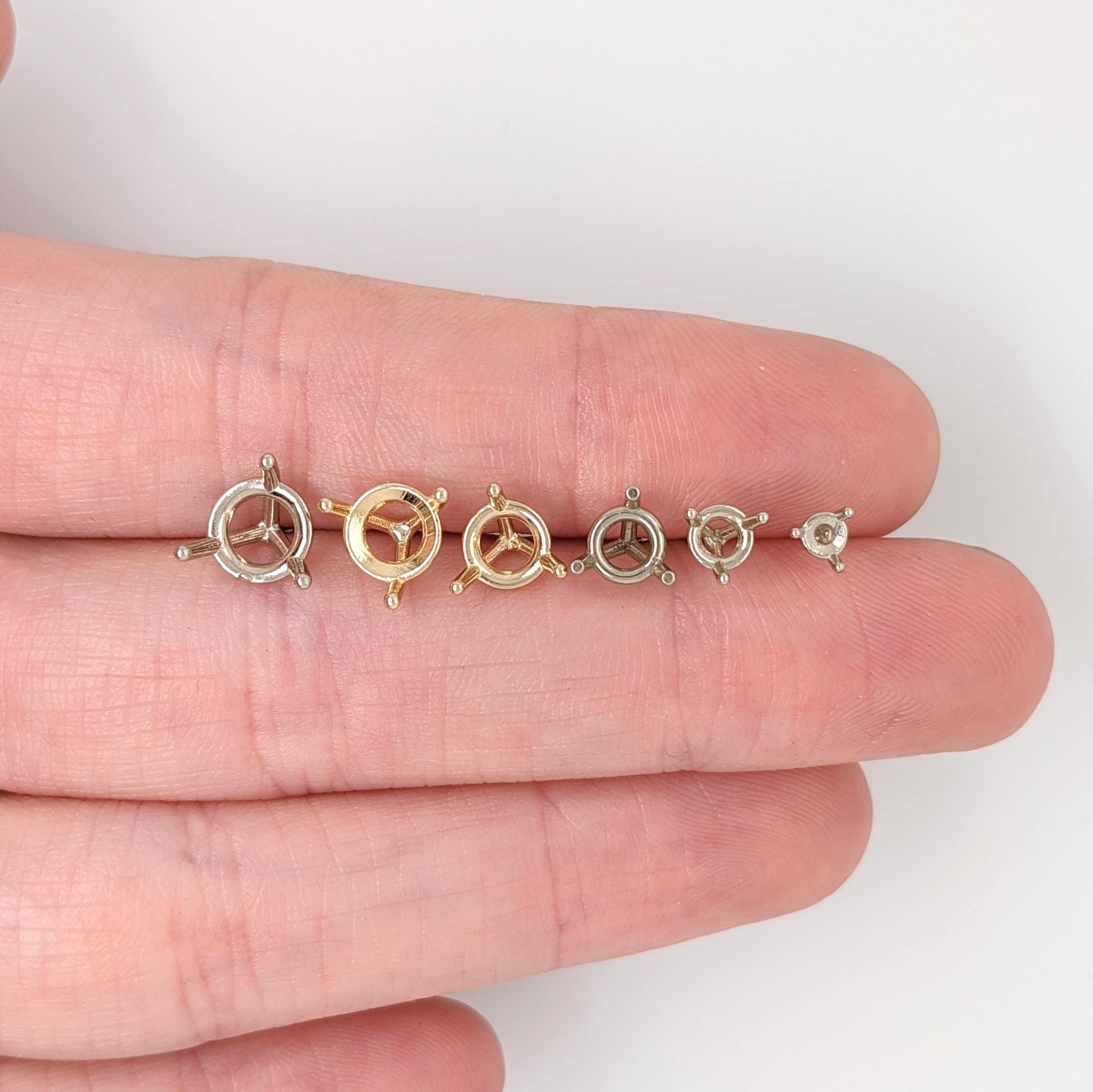 Martini Round Earring Settings for Studs Solid in 14k Gold Mounting | 3mm 4mm 5mm 6mm 7mm 8mm | Screw backs Push Backs | Solitaire Findings